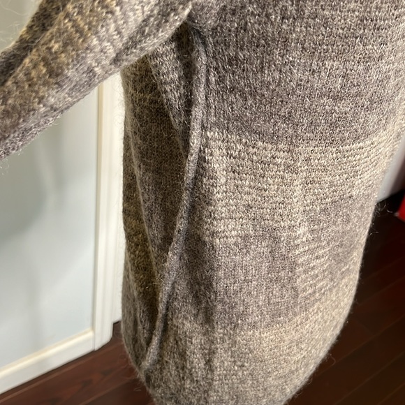 LOFT grey knit sweater - Picture 7 of 9
